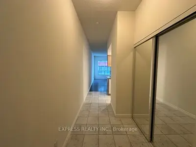 168 Simcoe Street 1022, Toronto C01, On M5h 4c9