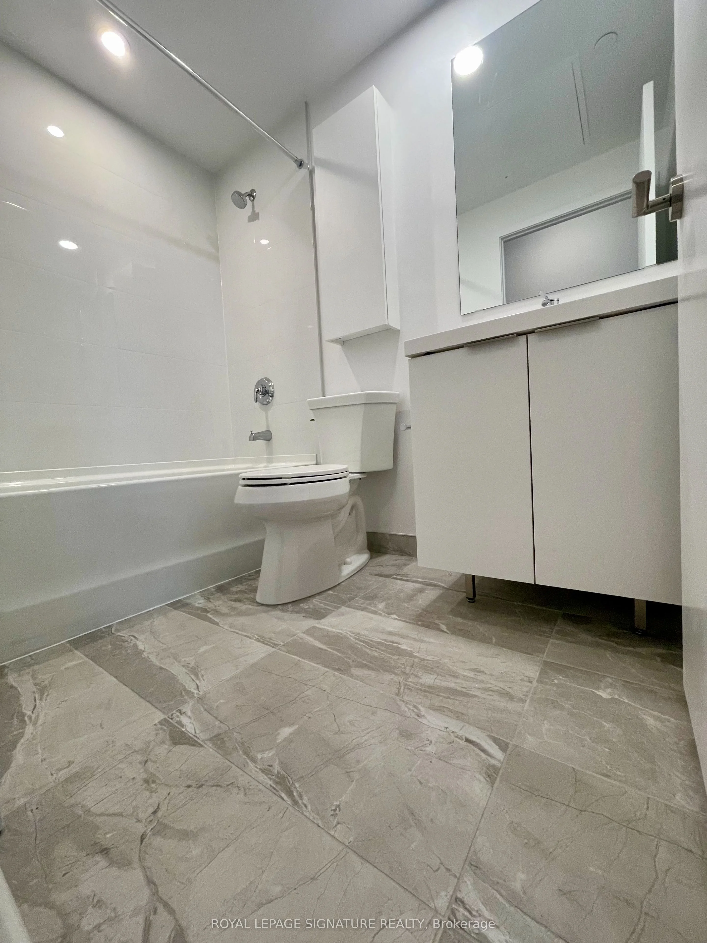50 O'Neill Road 1209, Toronto C13, ON M3C 0R1