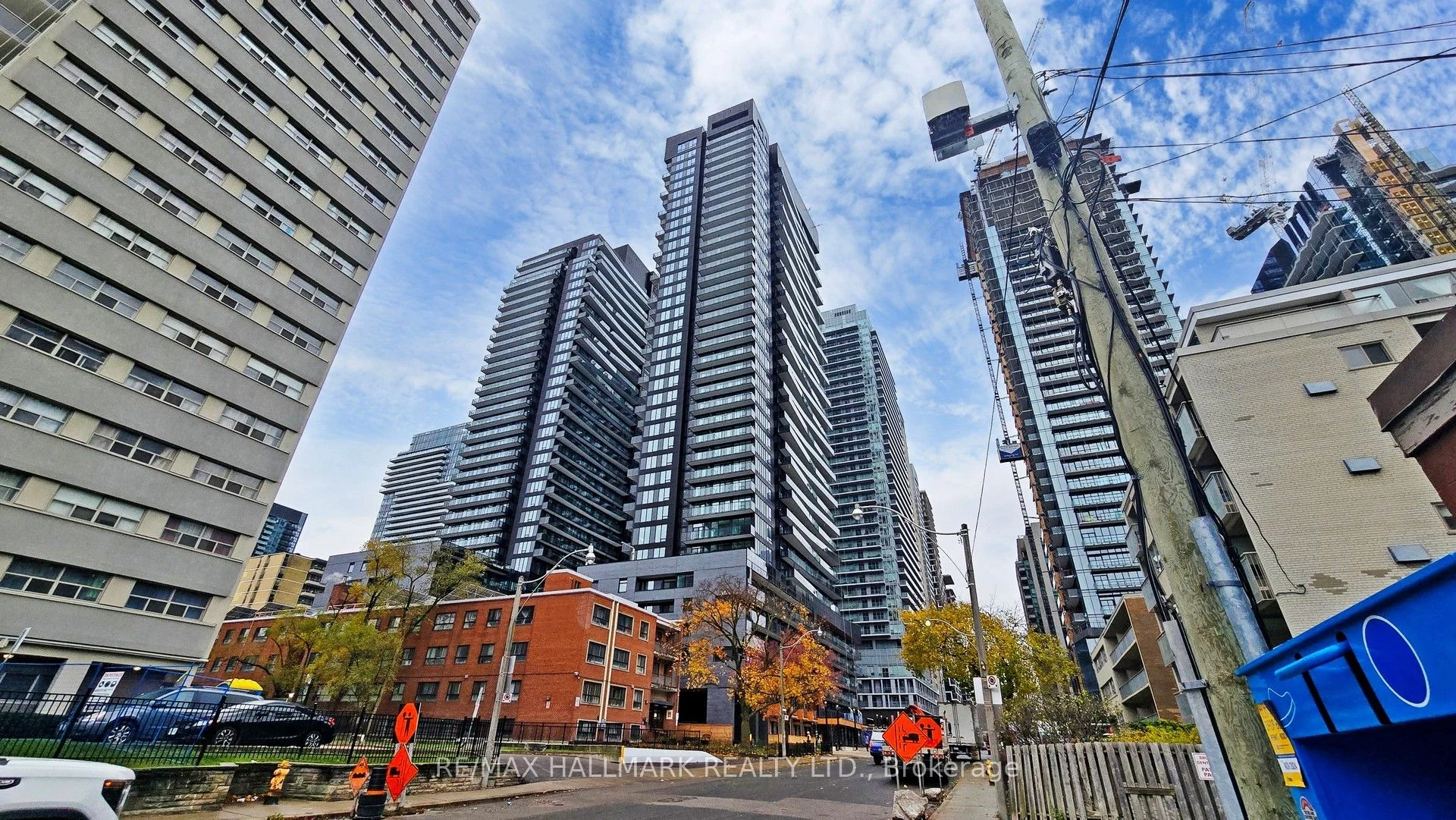 Condo Apartment in Toronto