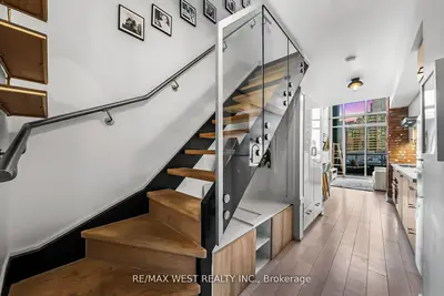 5 Hanna Avenue 429, Toronto C01, On M6k 0b3