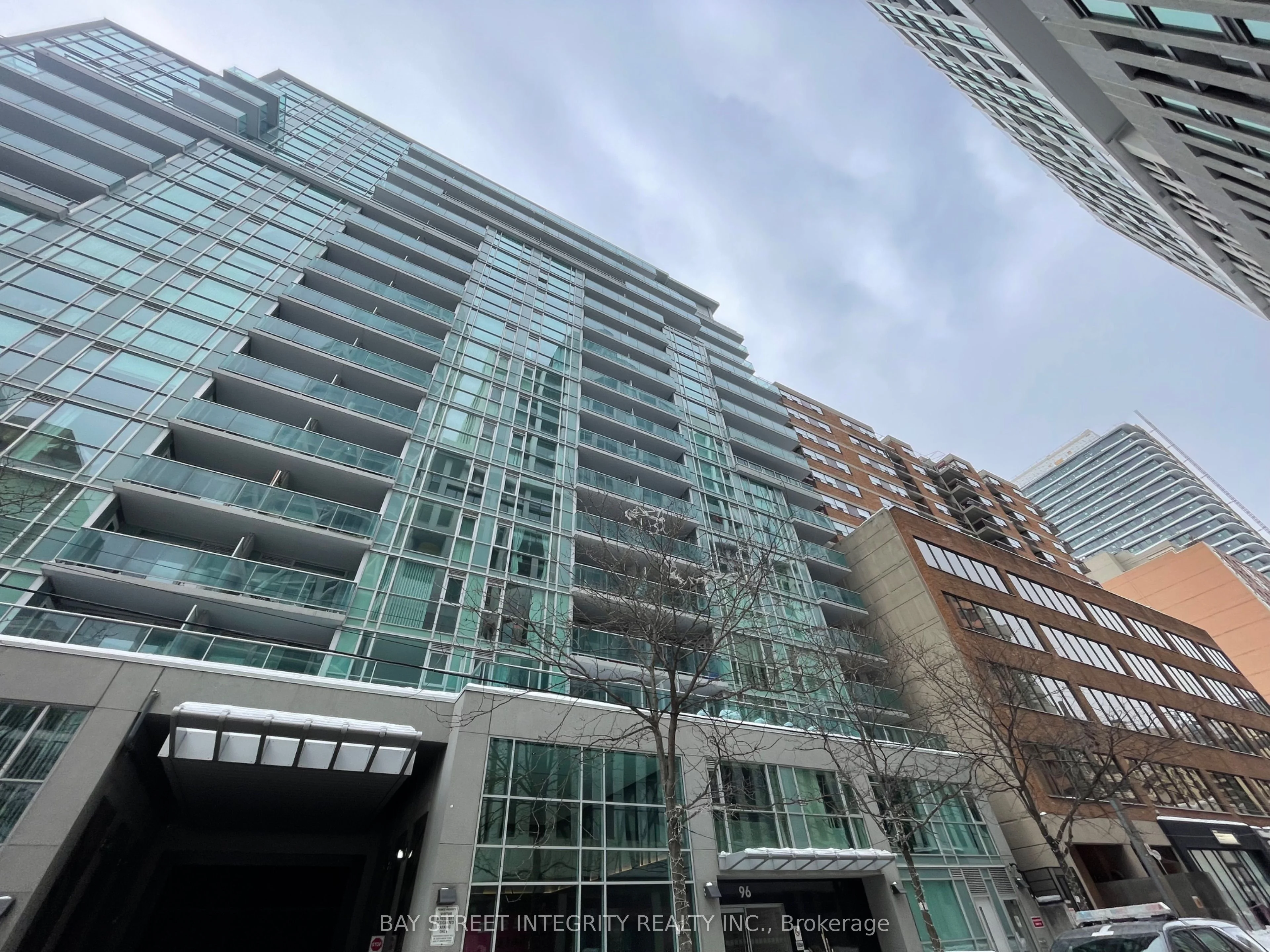 Condo Apartment in Toronto