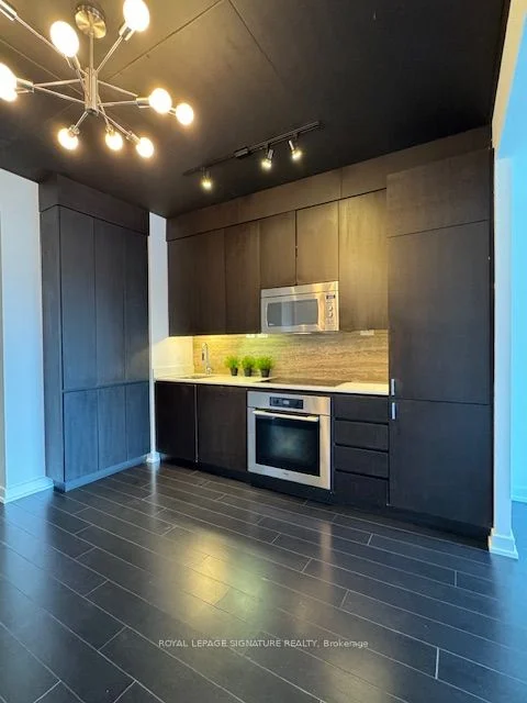 10 Capreol Court 1903 (furnished), Toronto C01, On M5v 4b3