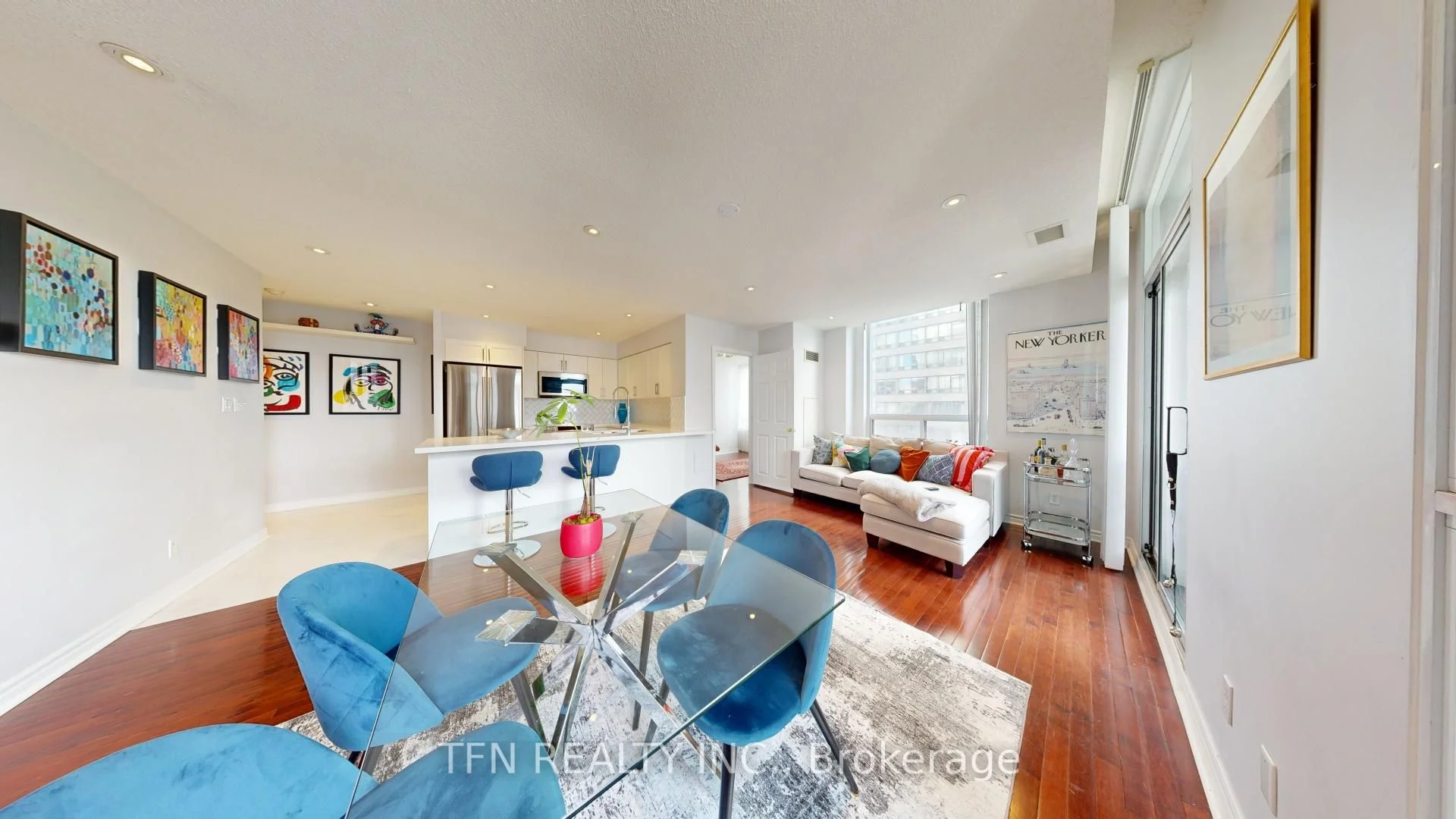 Condo Apartment in Toronto