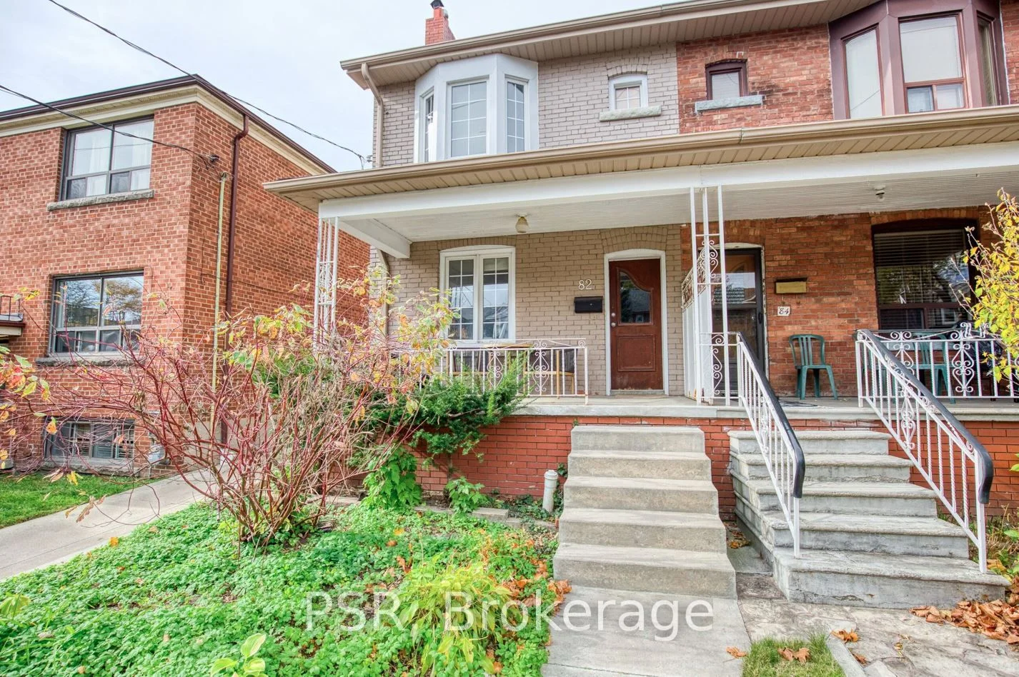 82 Greensides Avenue, Toronto C02, On M6g 3p7