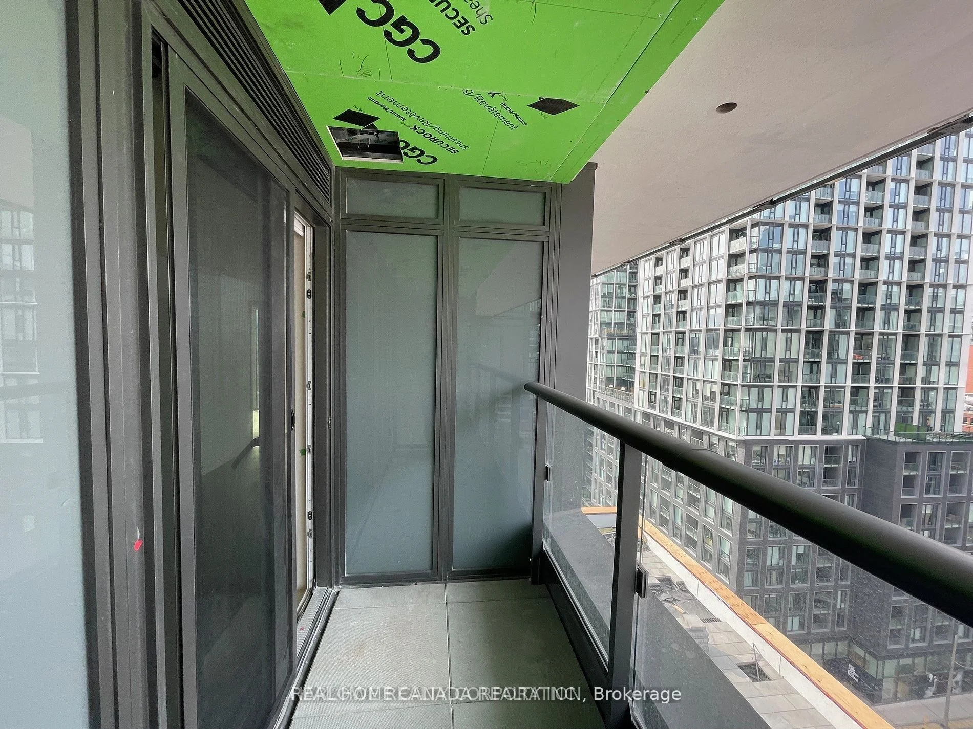 135 Lower Sherbourne Street 1272 W, Toronto C08, ON M5A 1Y4