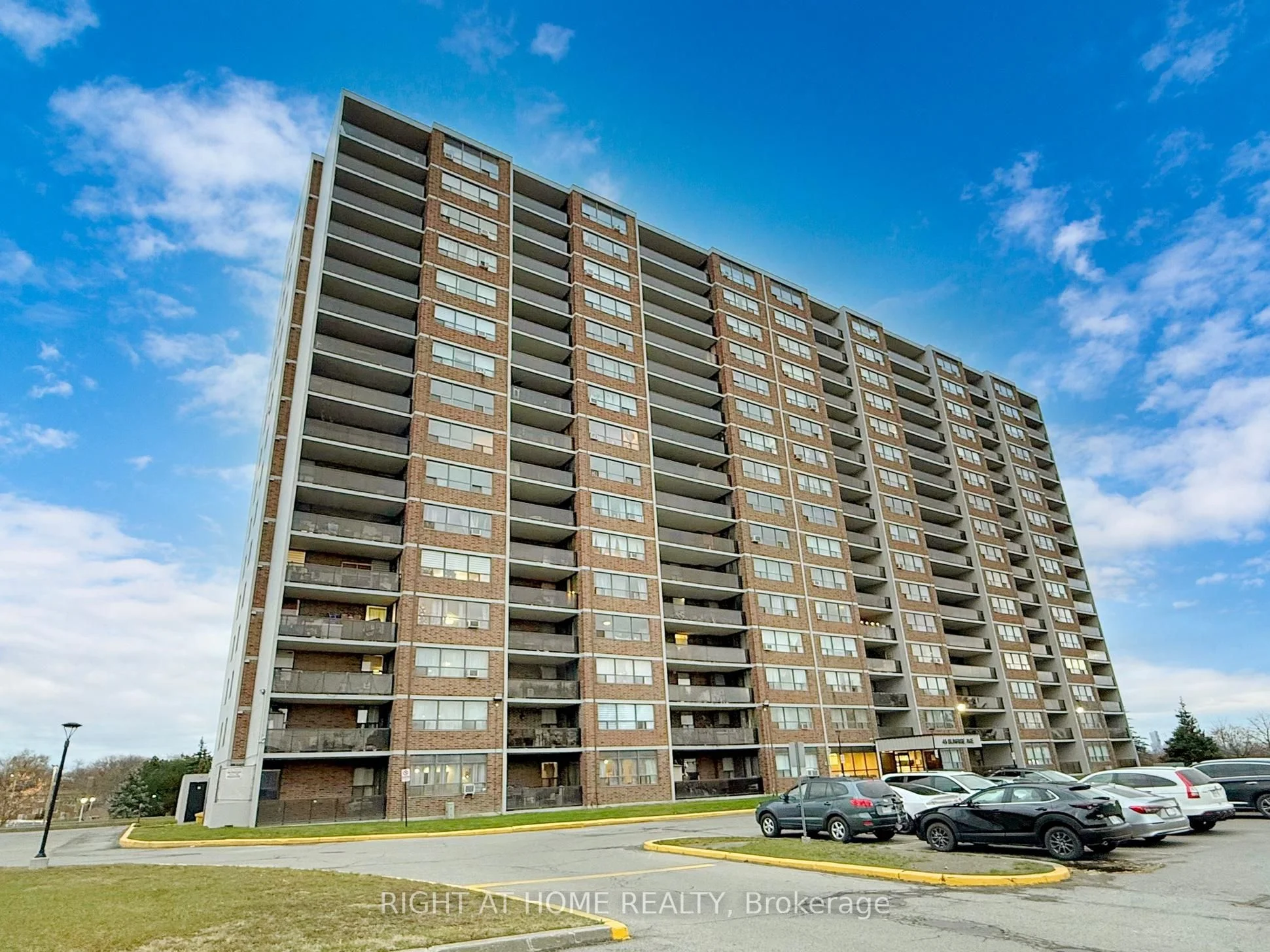 Condo Apartment in Toronto