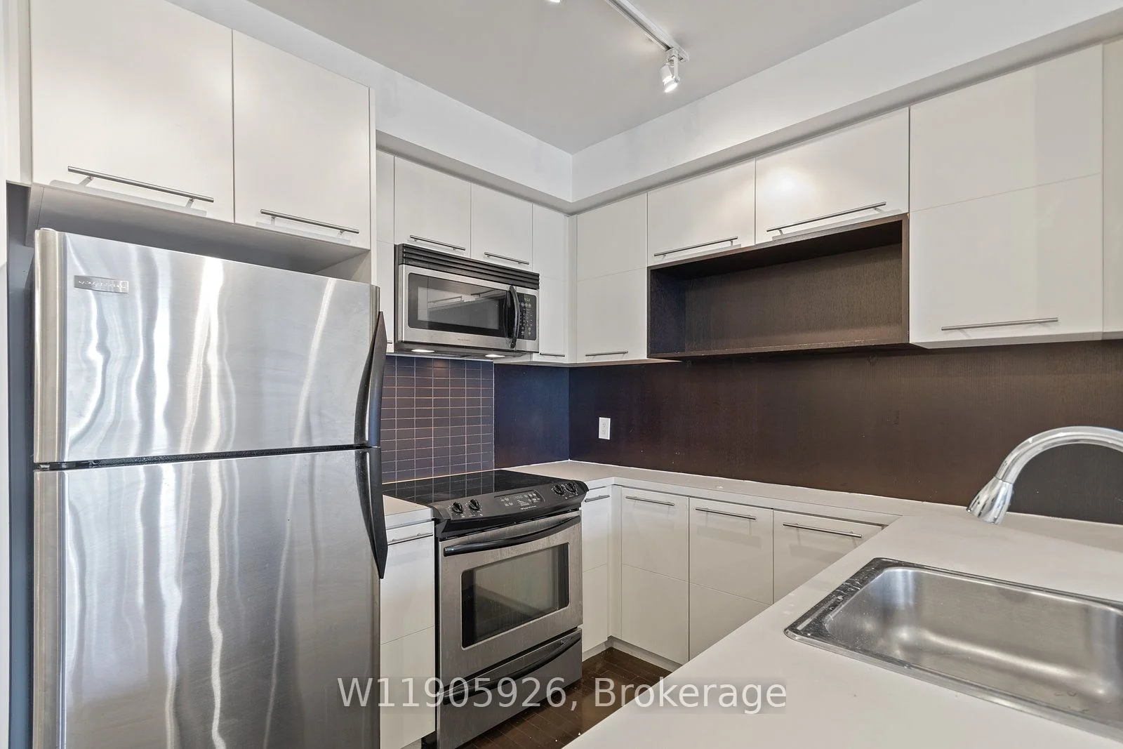 25 Carlton Street 2308, Toronto C08, On M5b 1l4