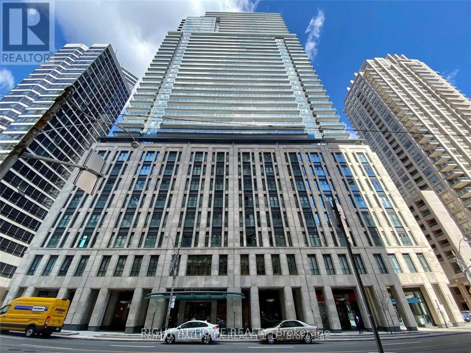 955 Bay Street 2404, Toronto C01, On M5s 0c6