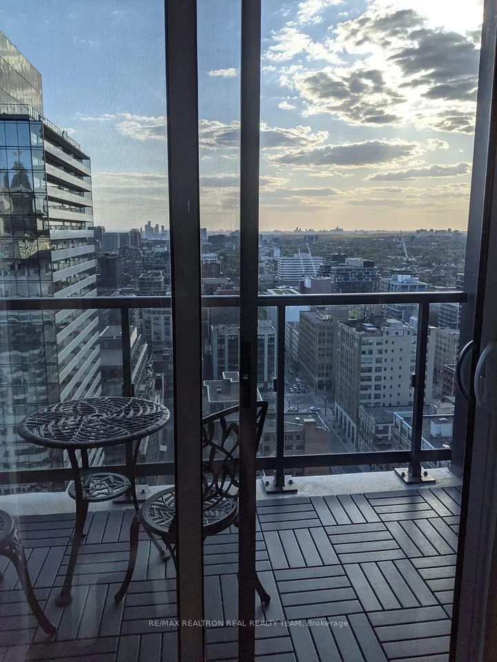 87 Peter Street 2905, Toronto C01, ON M5V 0P1