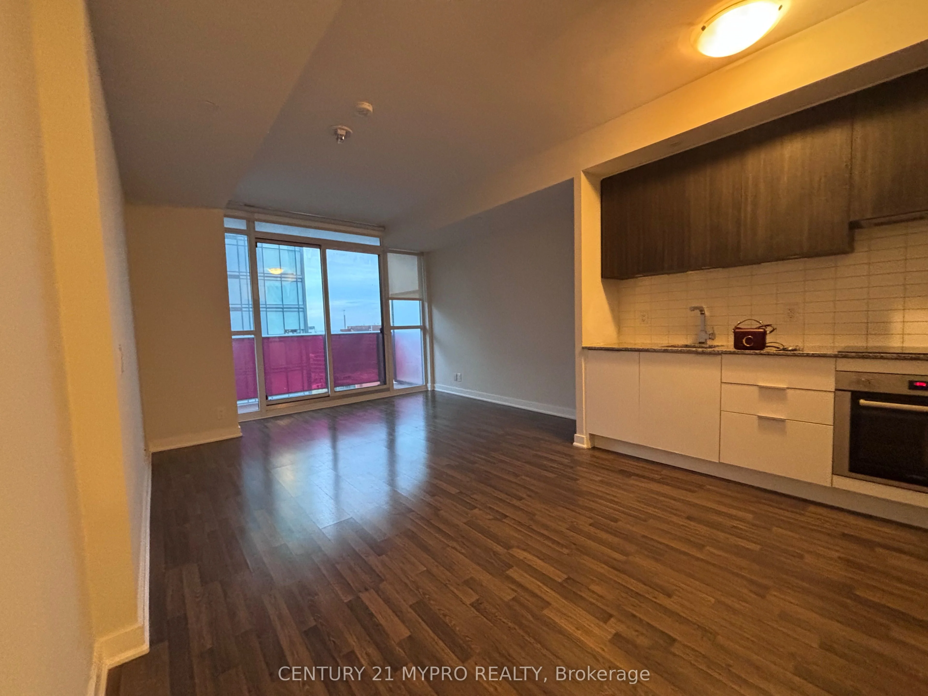 120 Parliament Street 1807, Toronto C08, On M5a 0n6