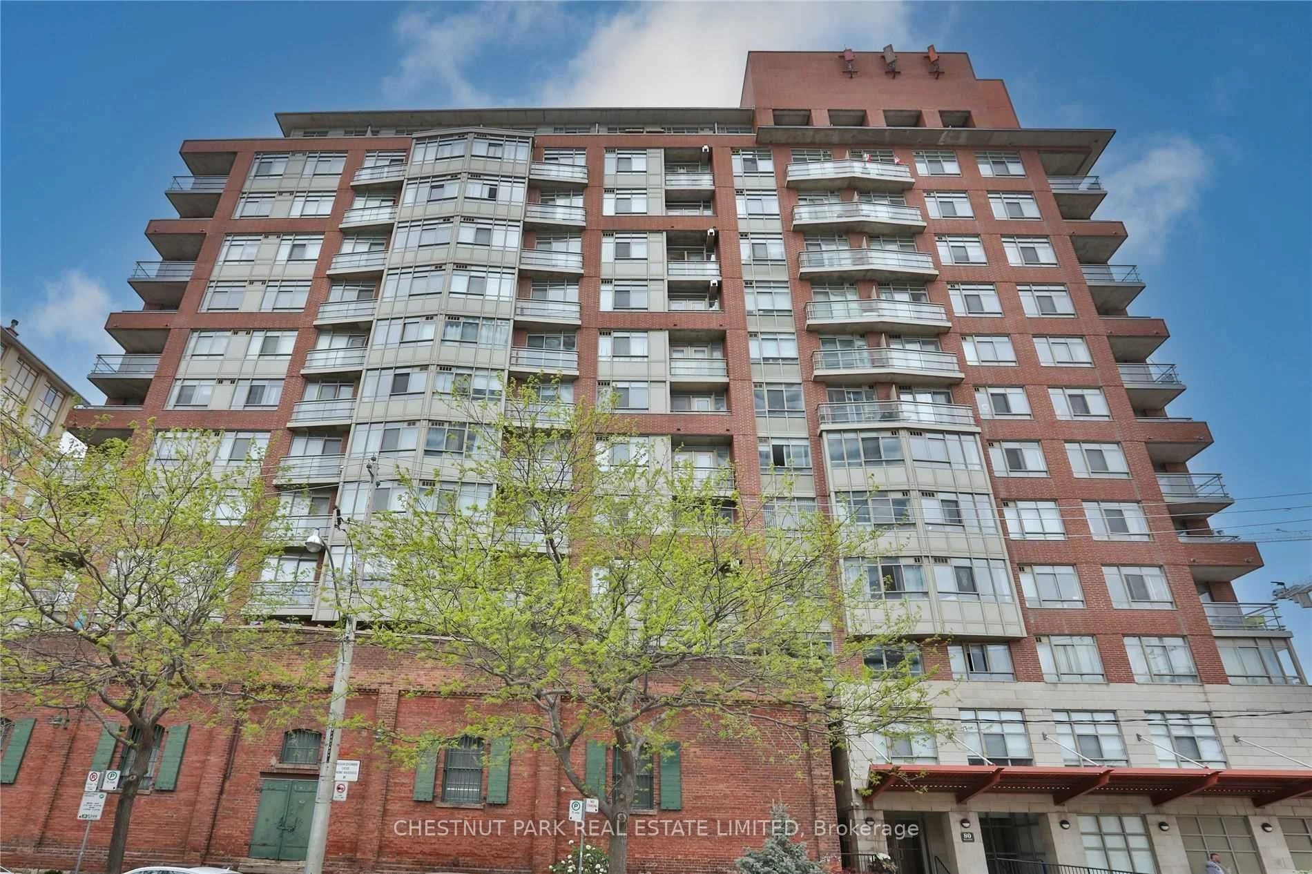 80 Mill Street 1106, Toronto C08, On M5a 4t3