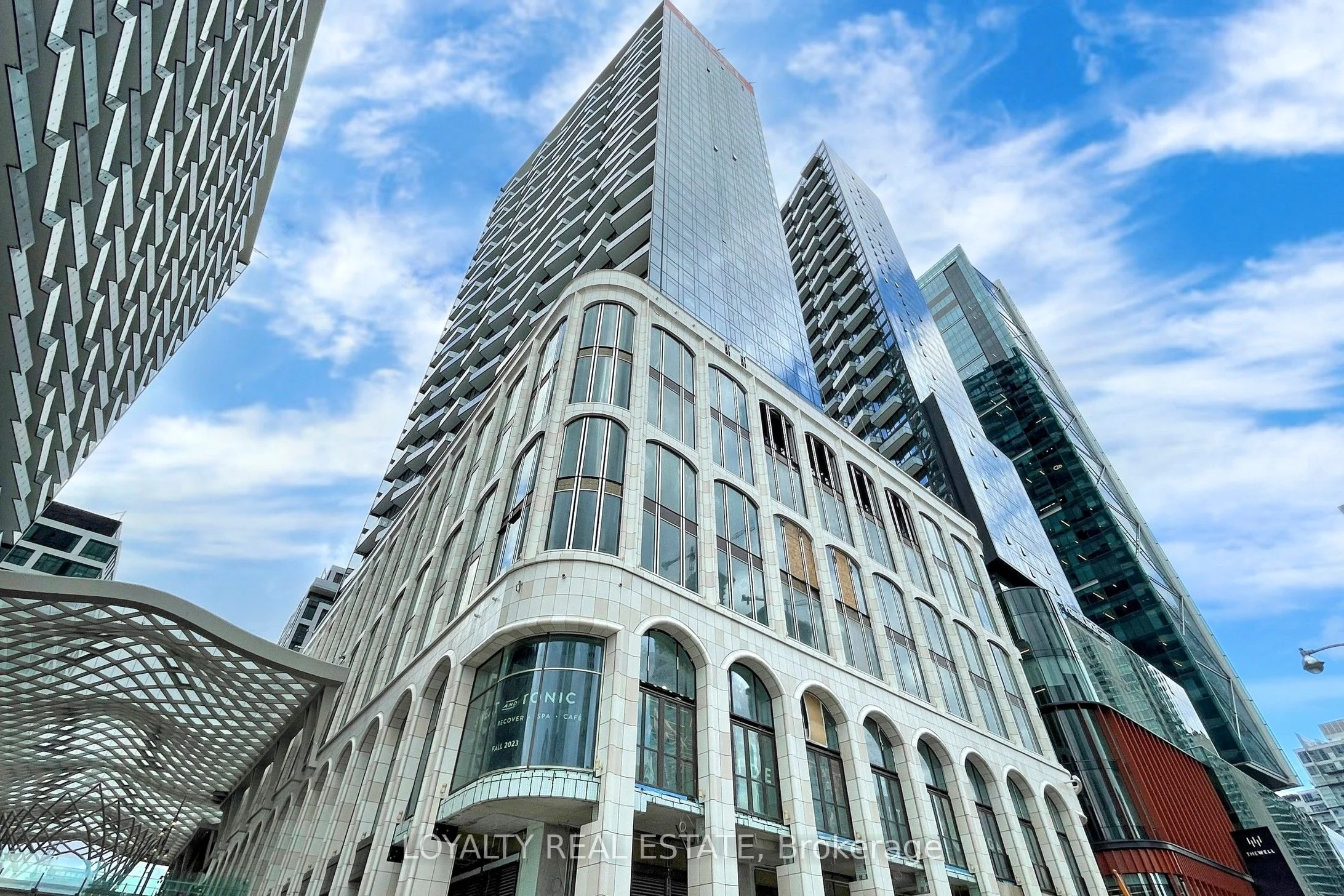 Condo Apartment in Toronto