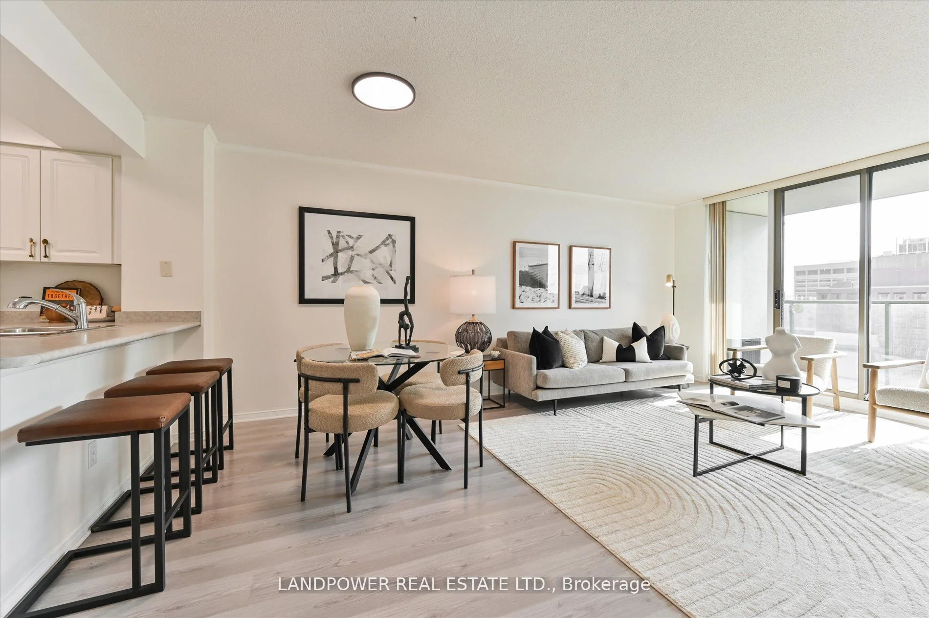 750 Bay Street 2108, Toronto C01, On M5g 1n6