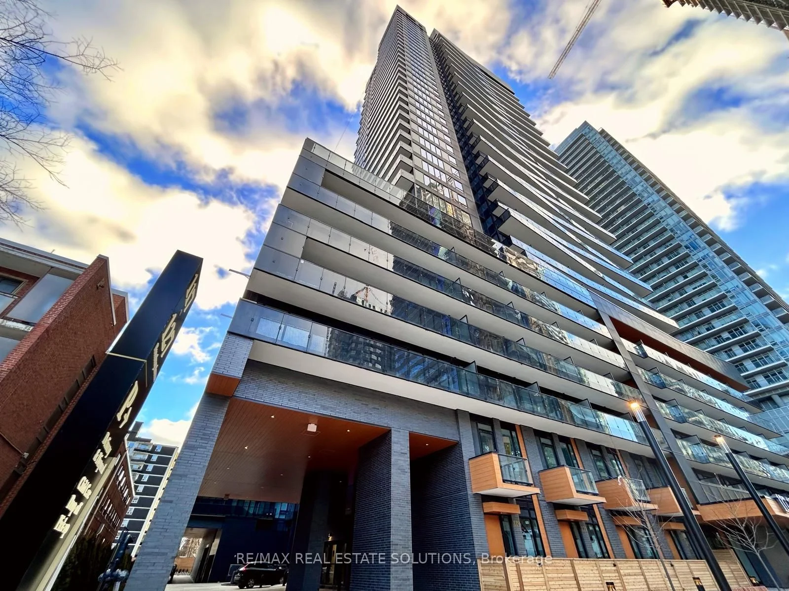 Condo Apartment in Toronto