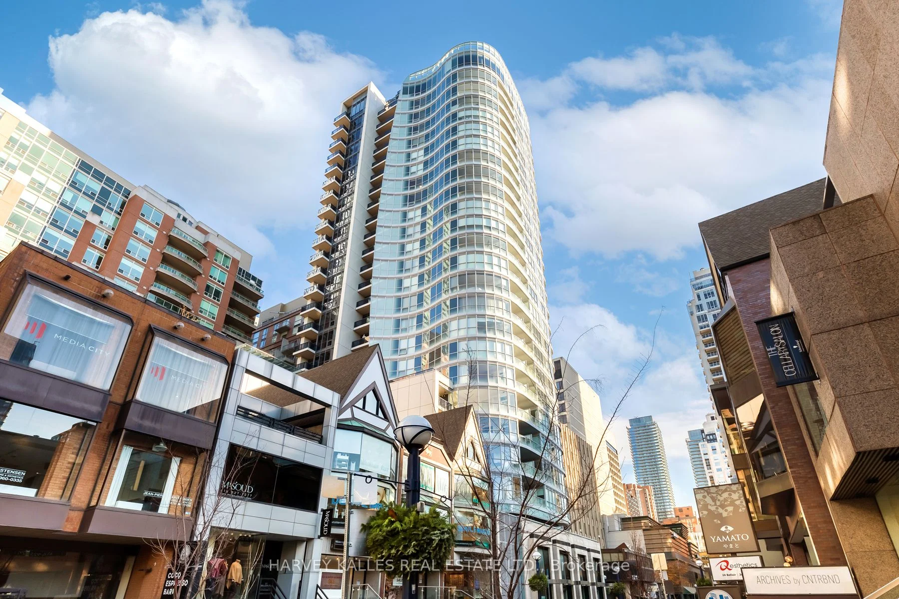 88 Cumberland Street 2005, Toronto C02, On M5r 1b9