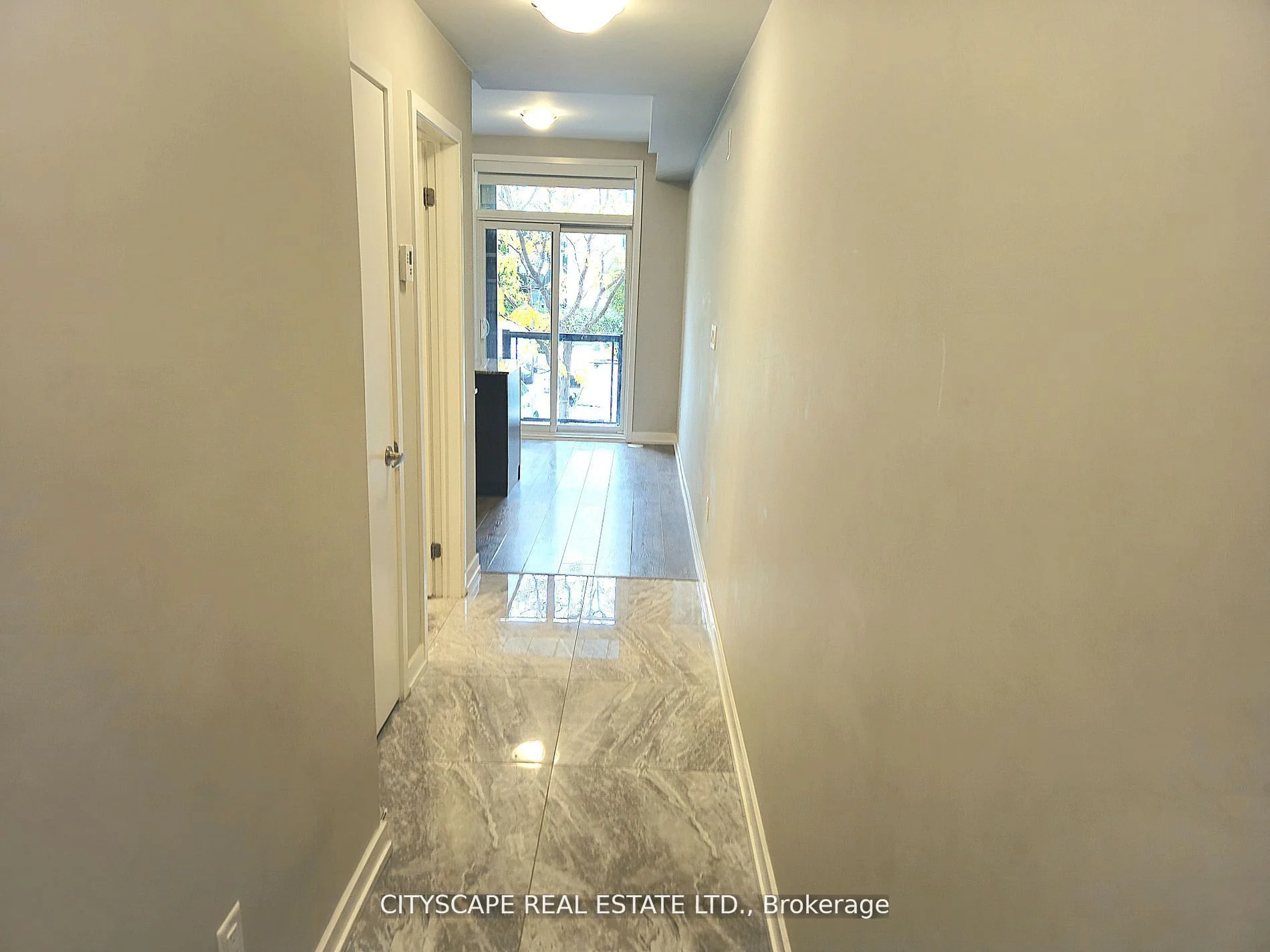 31 Florence Street 9, Toronto C01, ON M6K 1P4