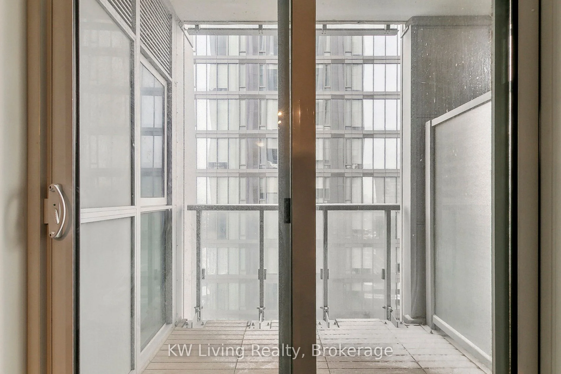 1 Yorkville Avenue 2412, Toronto C02, ON M4W 0B1
