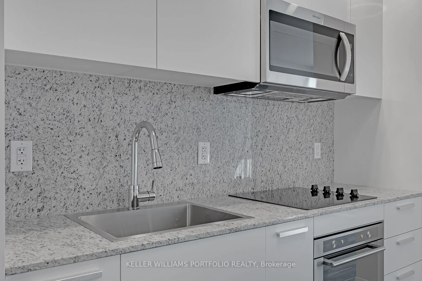 75 Canterbury Place 2708, Toronto C07, ON M2N 0L2
