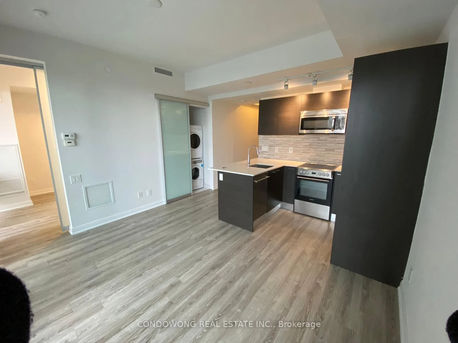 42 Charles Street E 2805, Toronto C08, On M4y 0b7