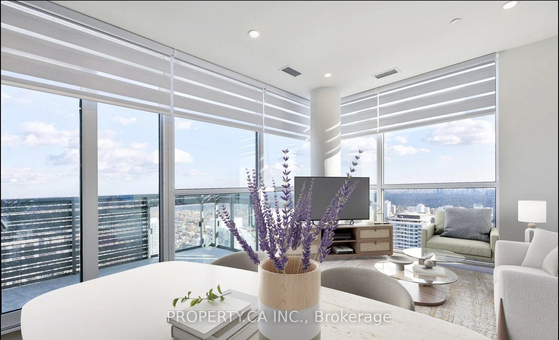 39 Roehampton Avenue Room 4303, Toronto C10, On M4p 0g1