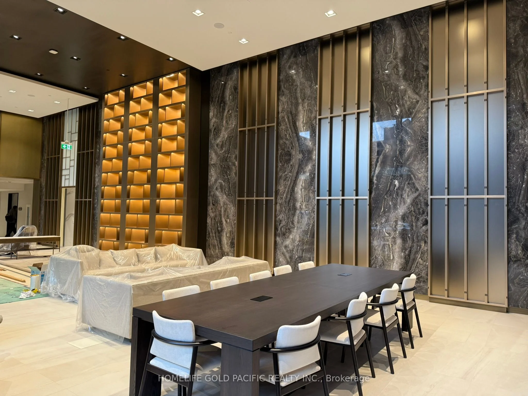 117 Broadway Avenue 1805, Toronto C10, On M4p 1v3