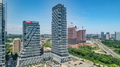 30 Inn On The Park Drive 3303, Toronto C13, On M3c 0p7