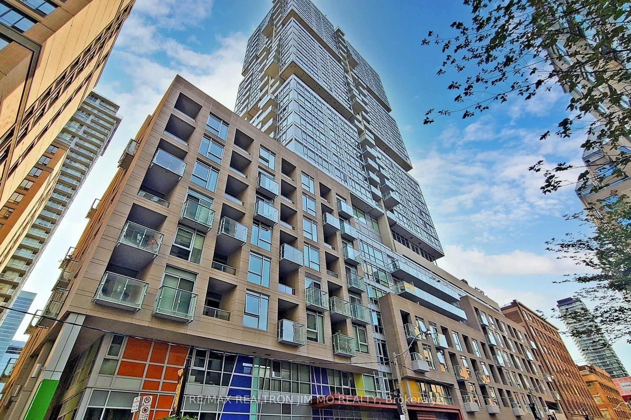 199 Richmond Street W 2507, Toronto C01, On M5v 0h4
