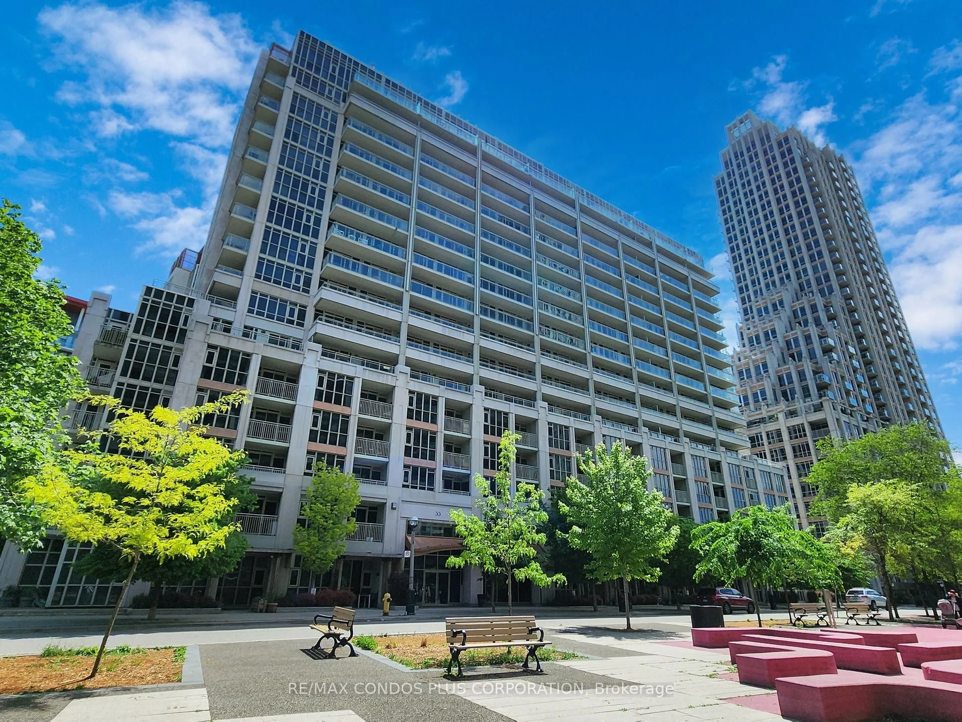 Condo Apartment in Toronto