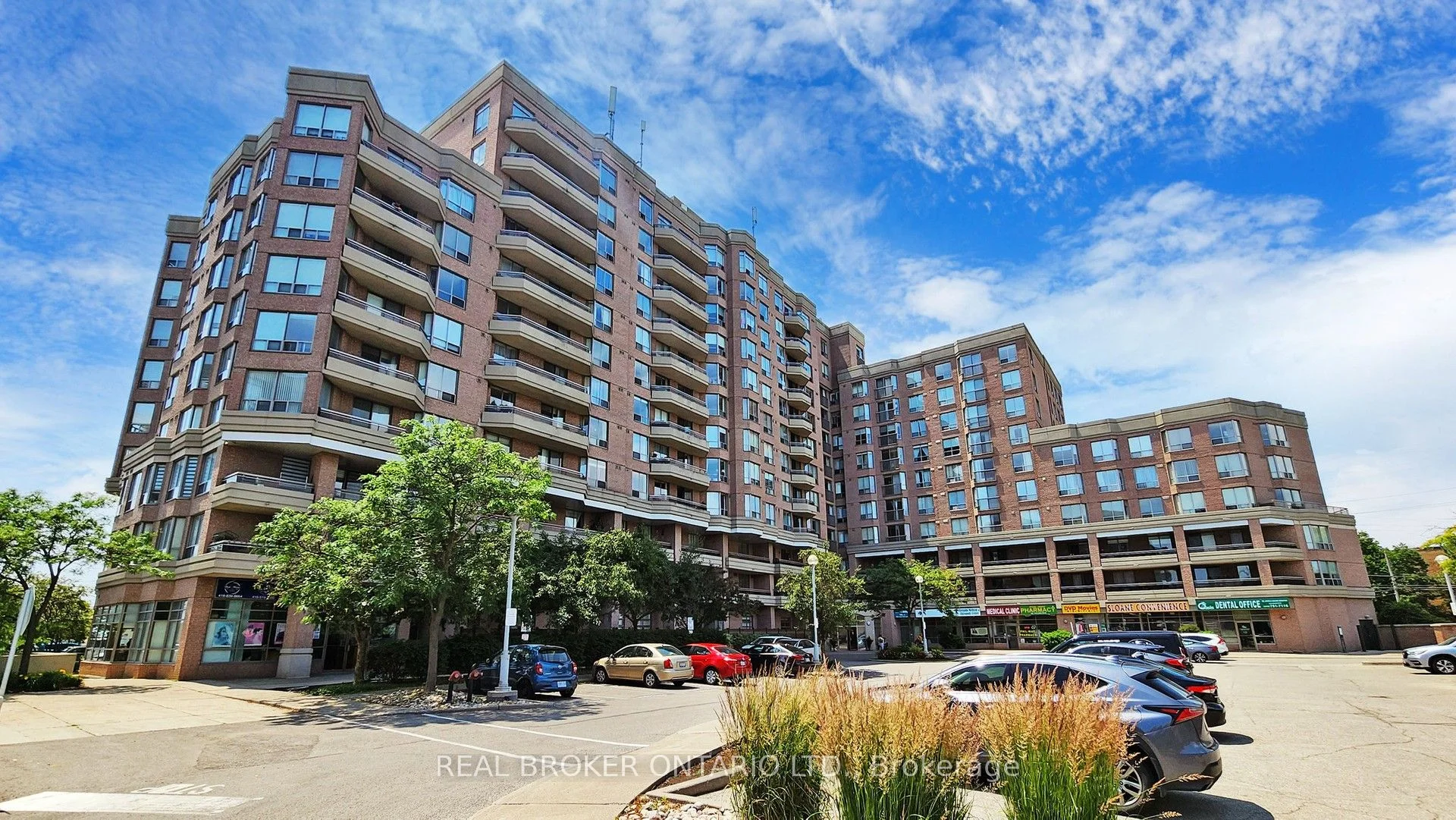 Condo Apartment in Toronto