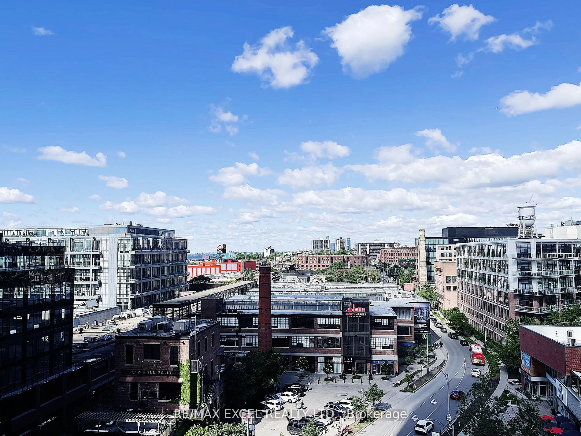 Condo Apartment in Toronto