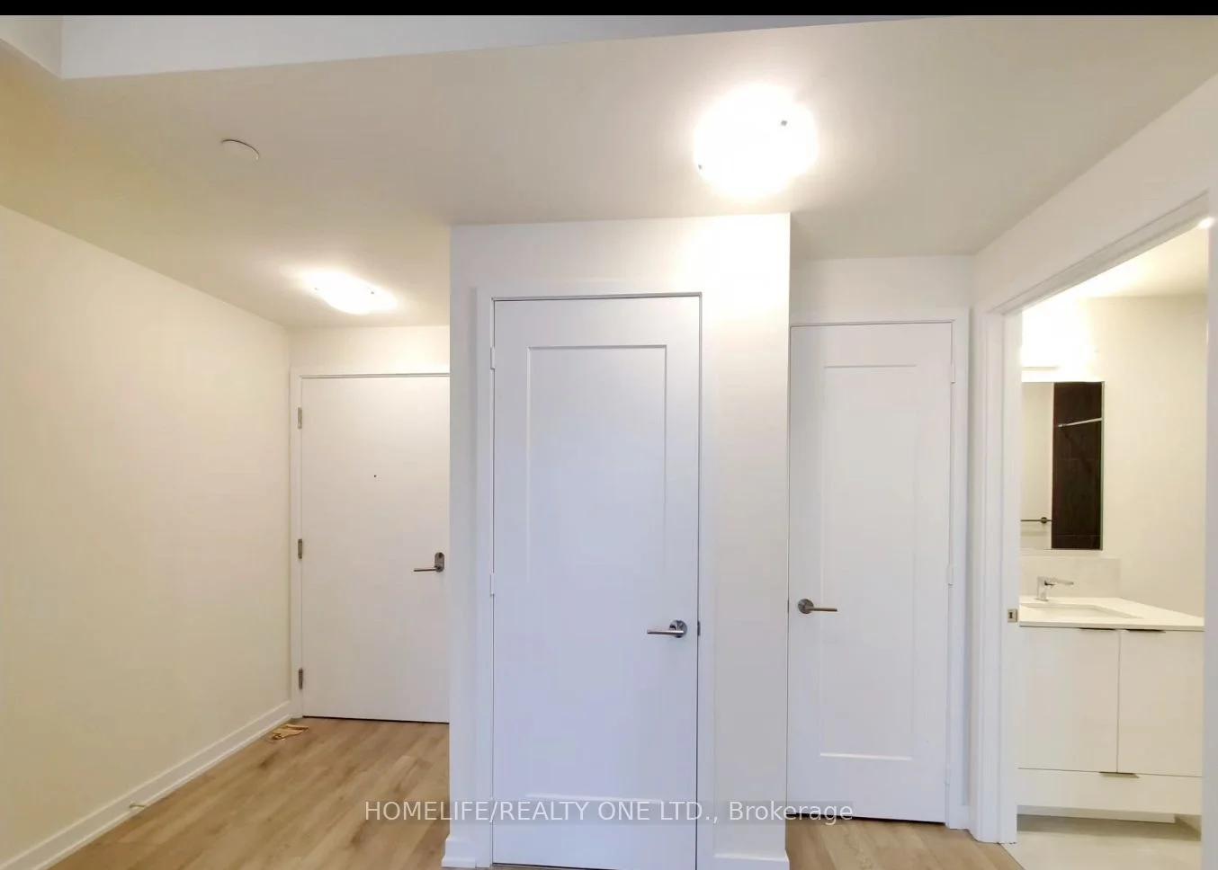 28 Freeland Street 3206, Toronto C01, ON M5E 0E3
