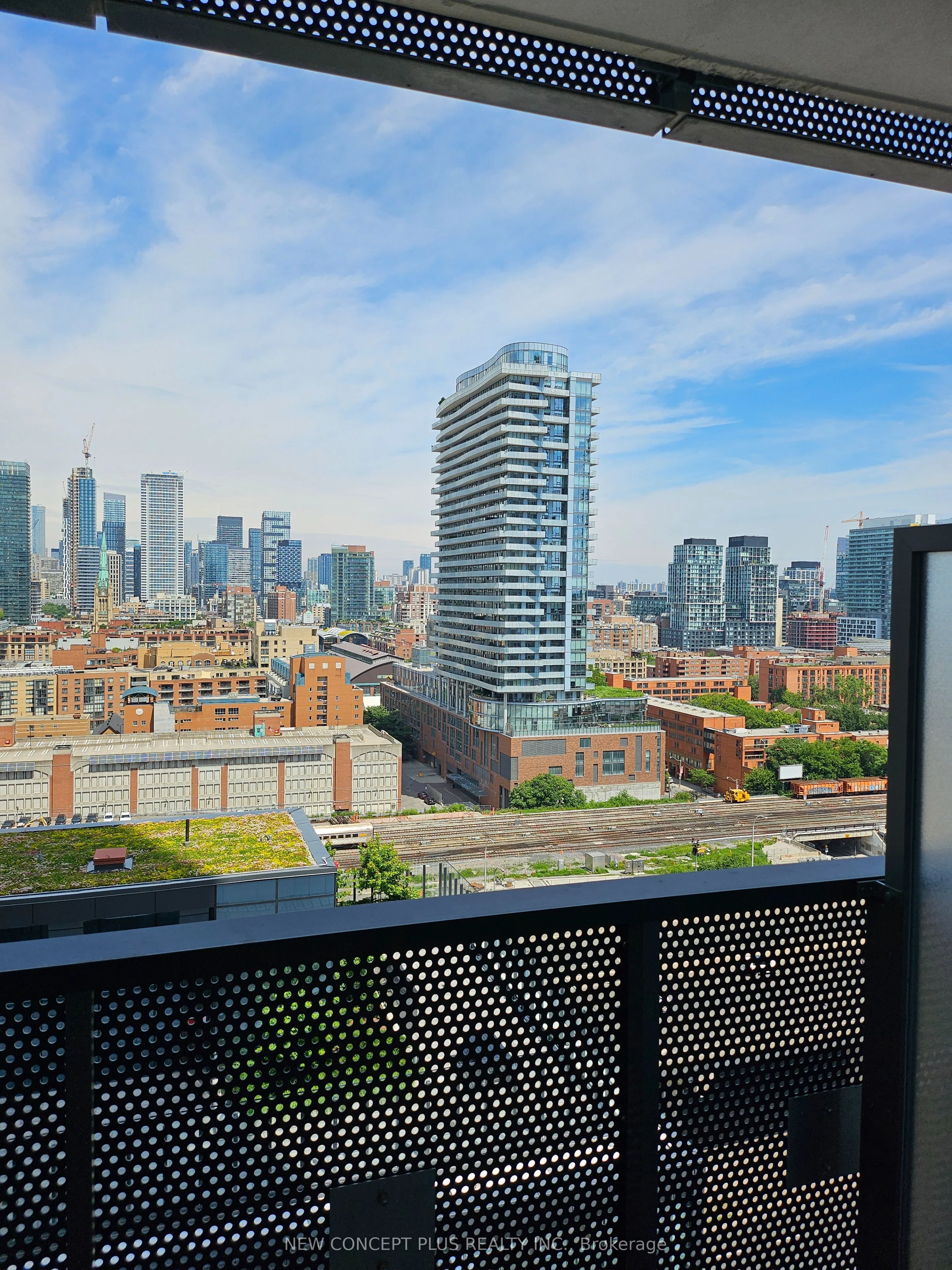 138 Downes Street 1802, Toronto C08, ON M5K 0E4