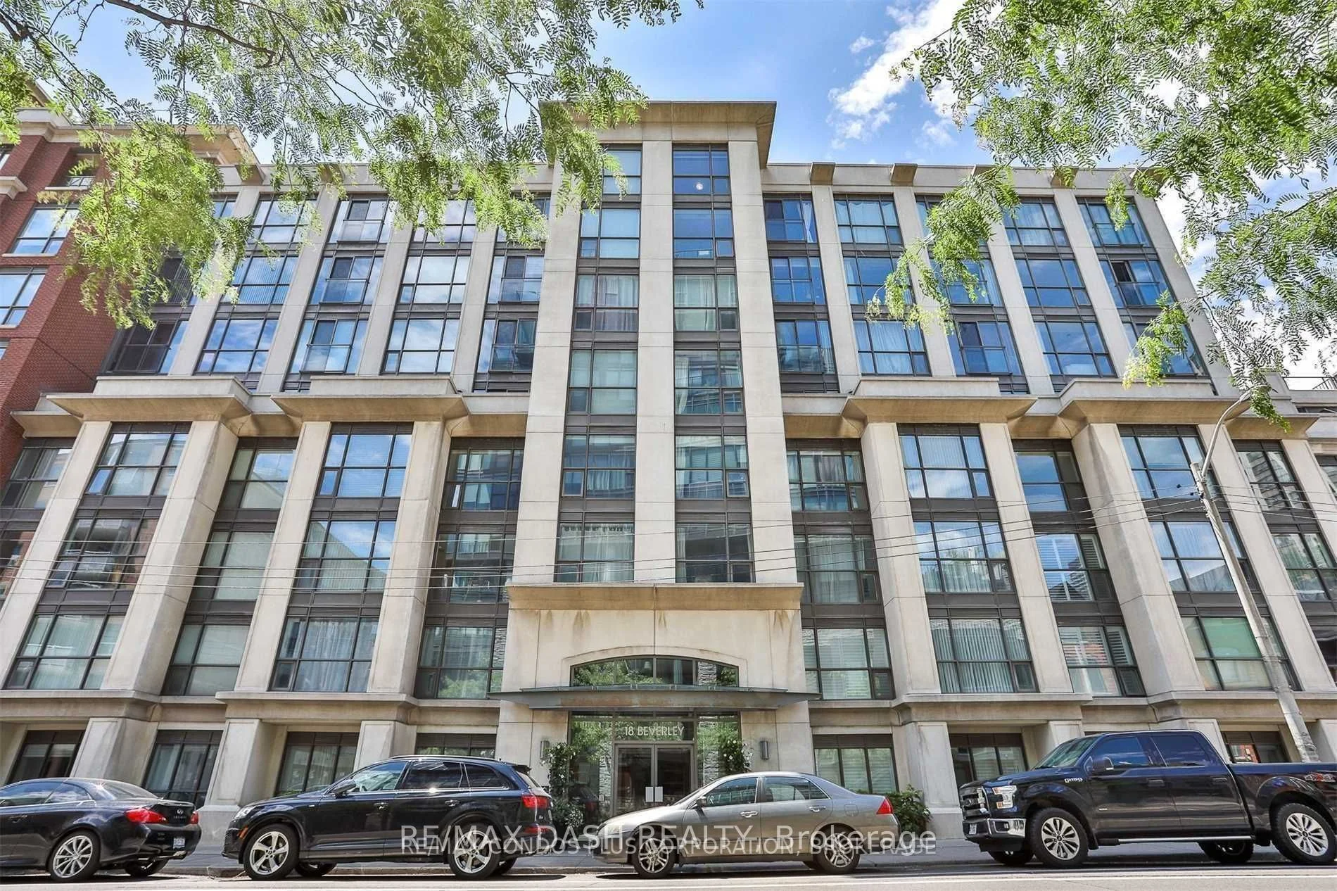 18 Beverley Street 413, Toronto C01, On M5t 1x7