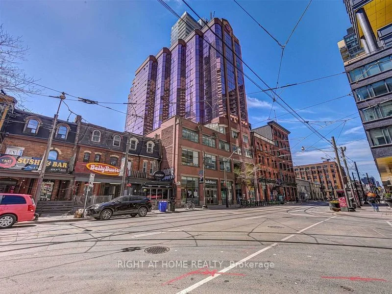 393 King Street W 1203, Toronto C01, On M5v 3c8