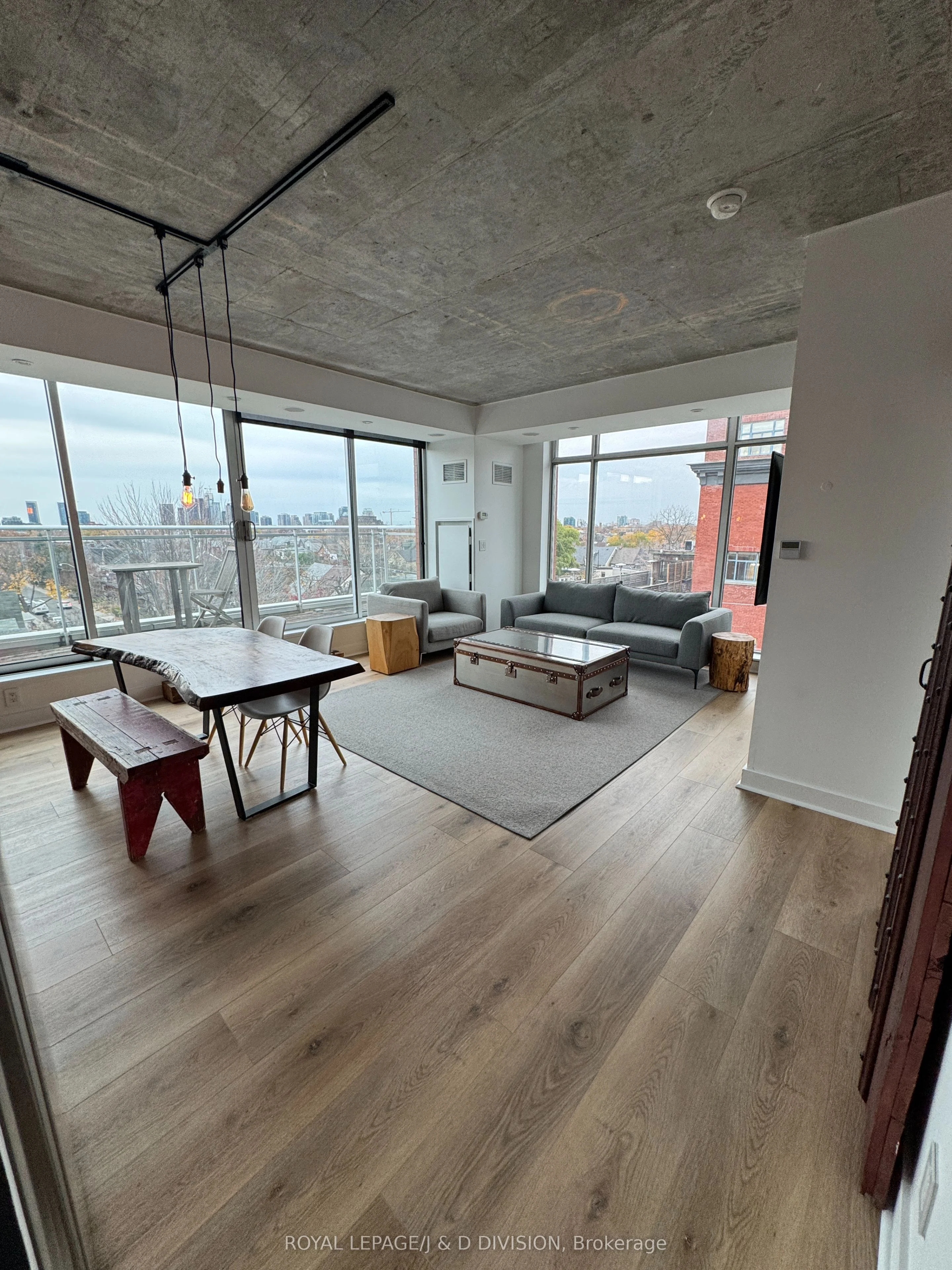 301 Markham Street 502, Toronto C01, On M6j 3x2