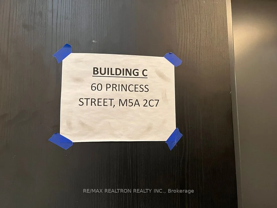 60 Princess St Street 618 SE, Toronto C08, ON M5A 2C7