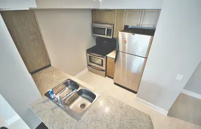 763 Bay Street 3613, Toronto C01, On M5g 2r3