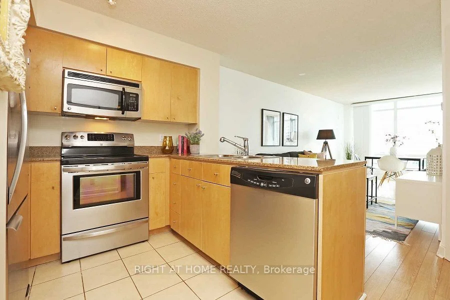 361 Front Street W 2712, Toronto C01, On M5v 3r5