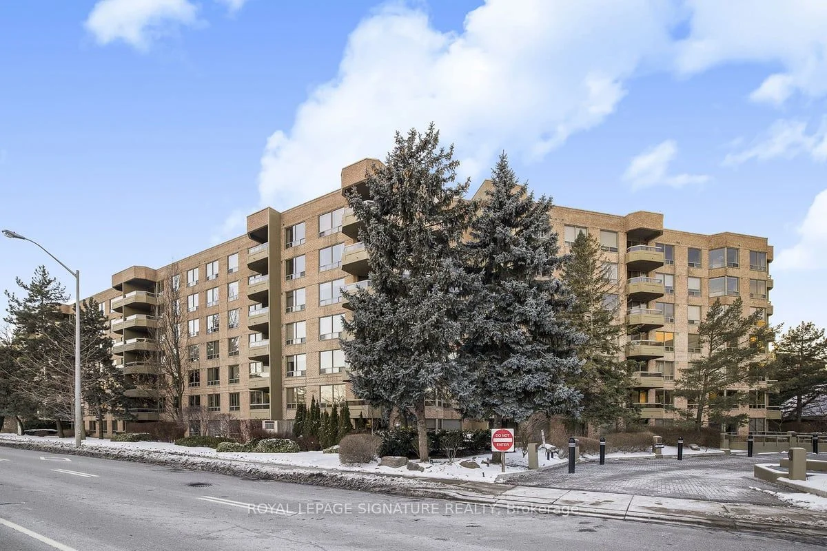 Condo Apartment in Toronto