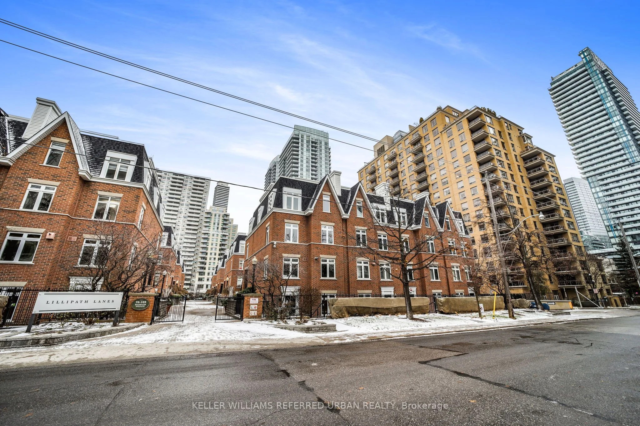 Condo Townhouse in Toronto
