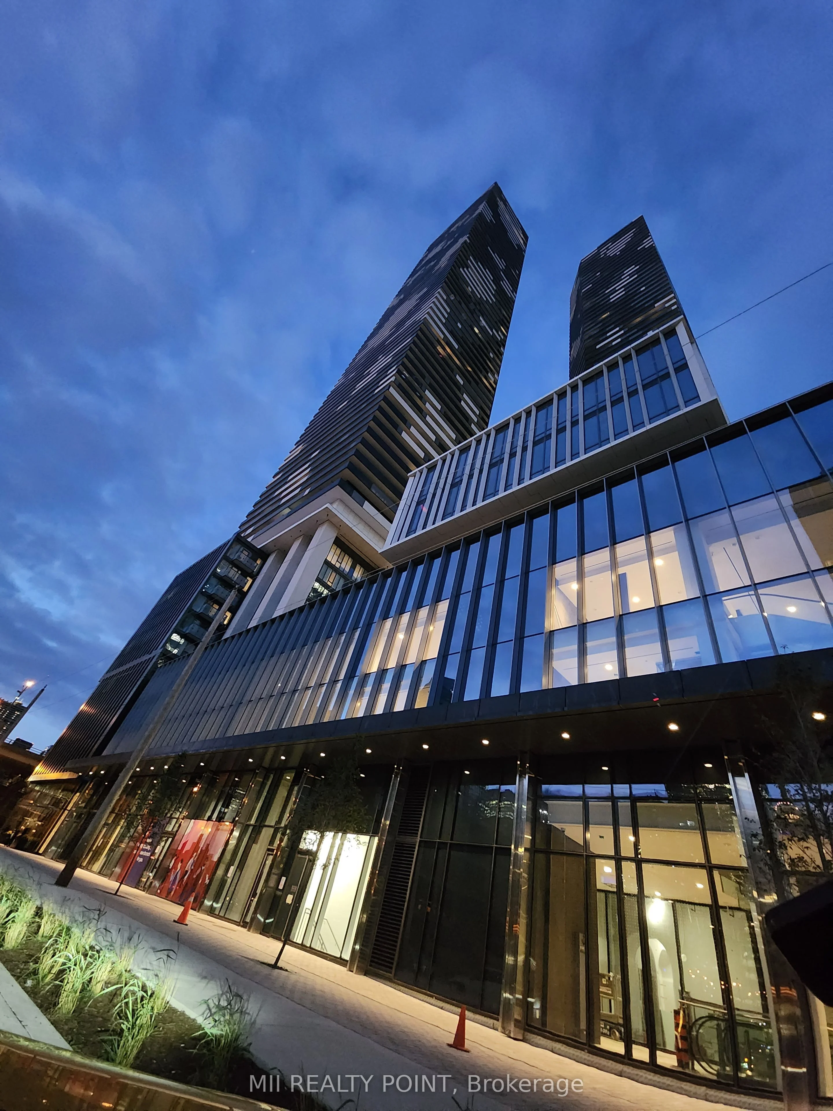 55 Cooper Street 1501, Toronto C08, On M5e 0g1