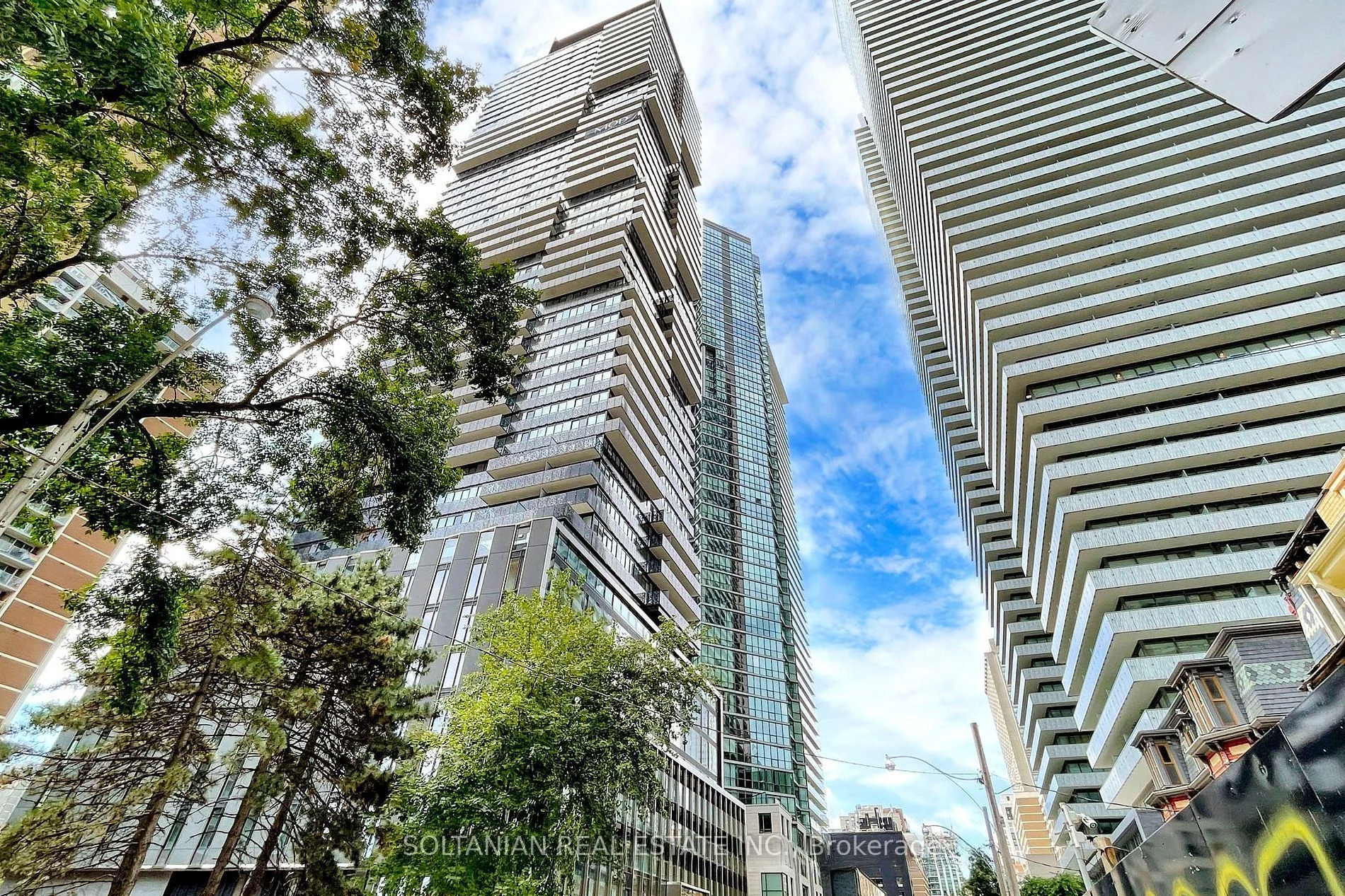 Condo Apartment in Toronto