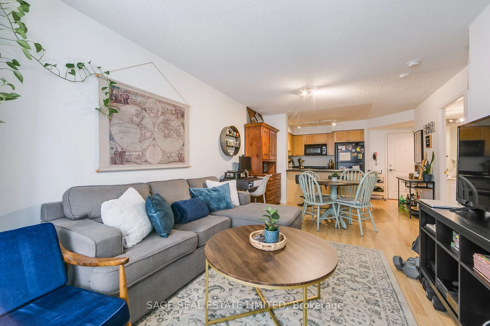 Condo Apartment in Toronto