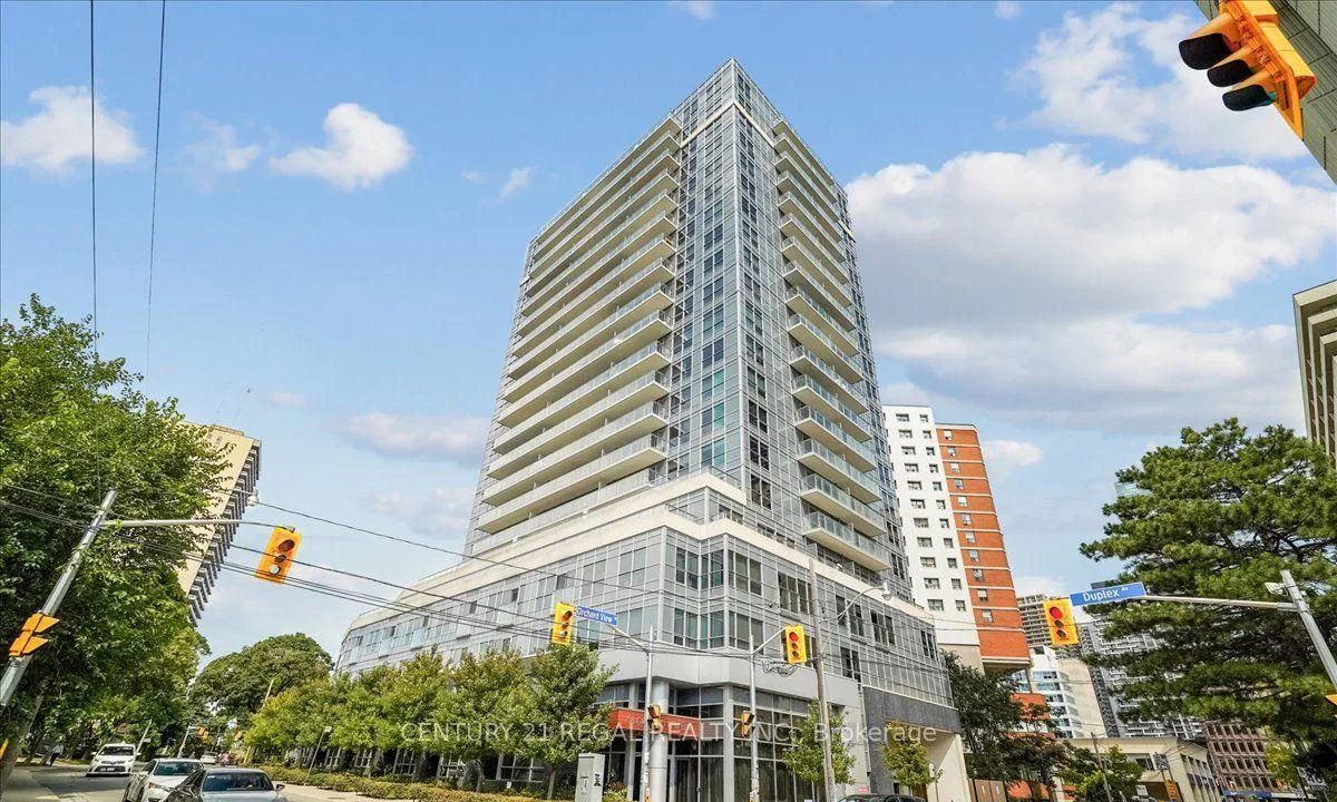 Condo Apartment in Toronto