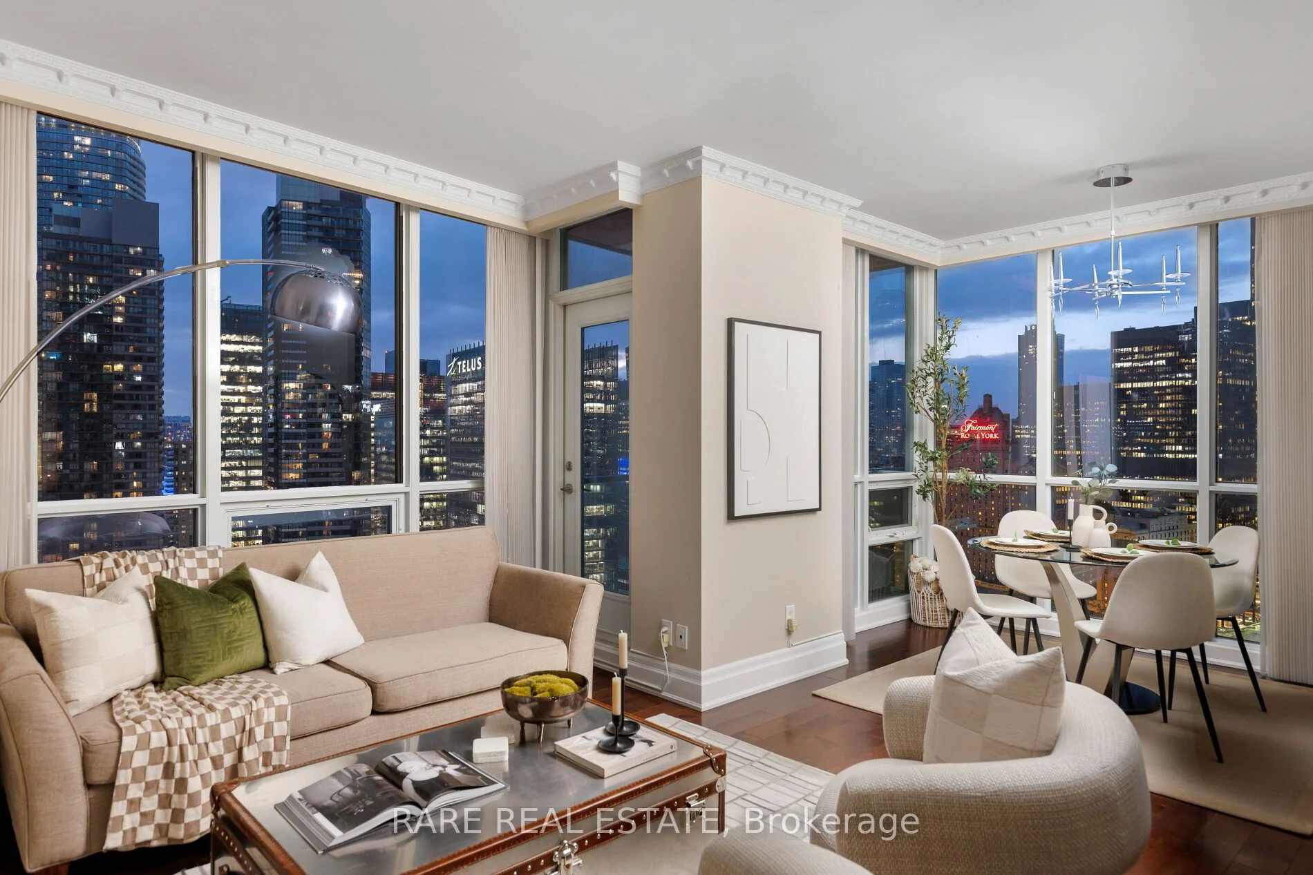 16 Harbour Street 3502, Toronto C01, On M5j 2z7