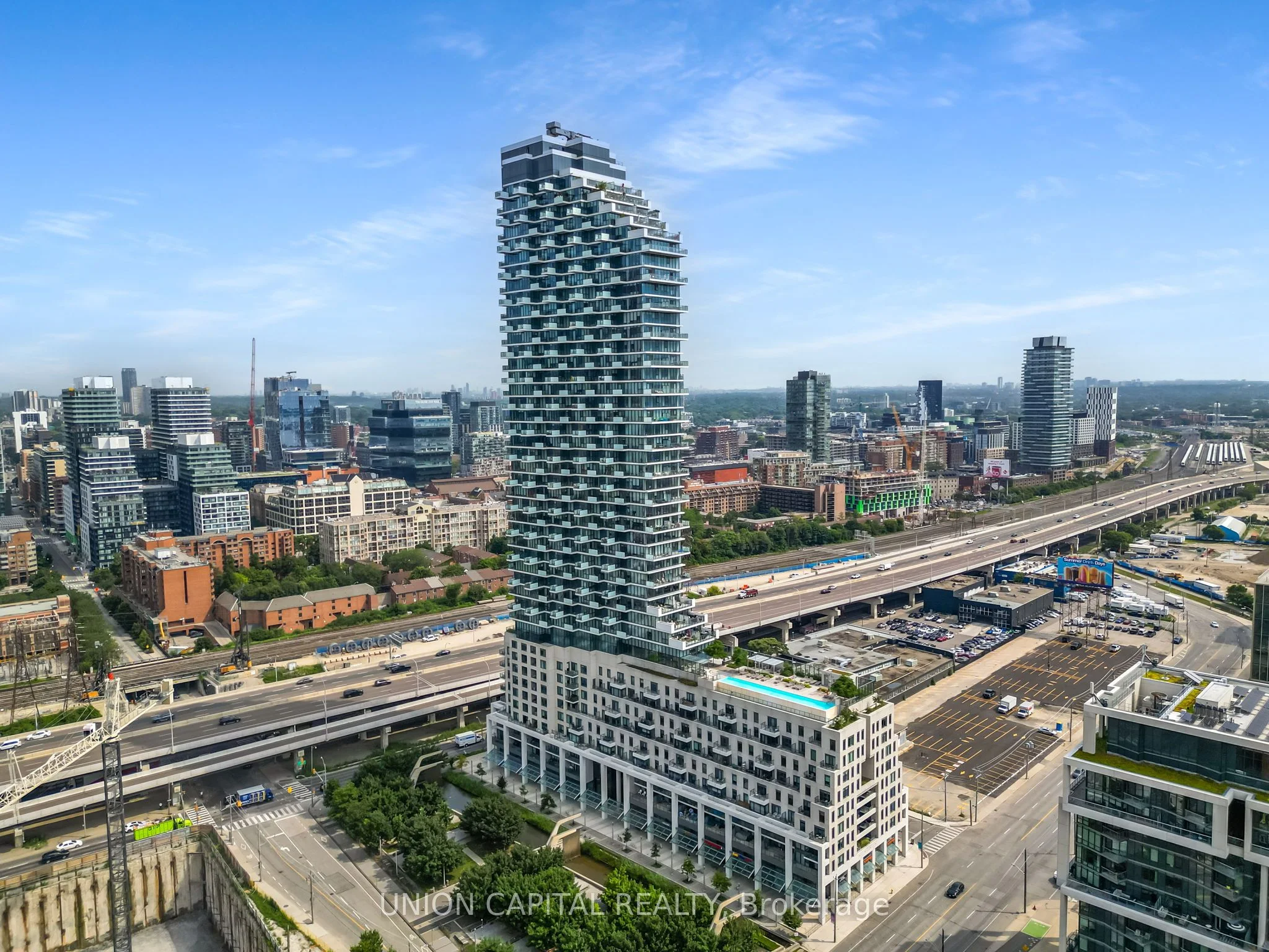 Condo Apartment in Toronto