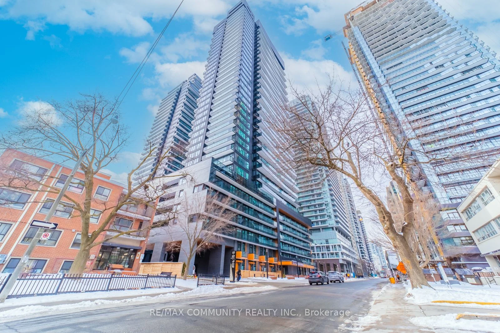 117 Broadway Avenue 1906, Toronto C10, On M4p 1v3