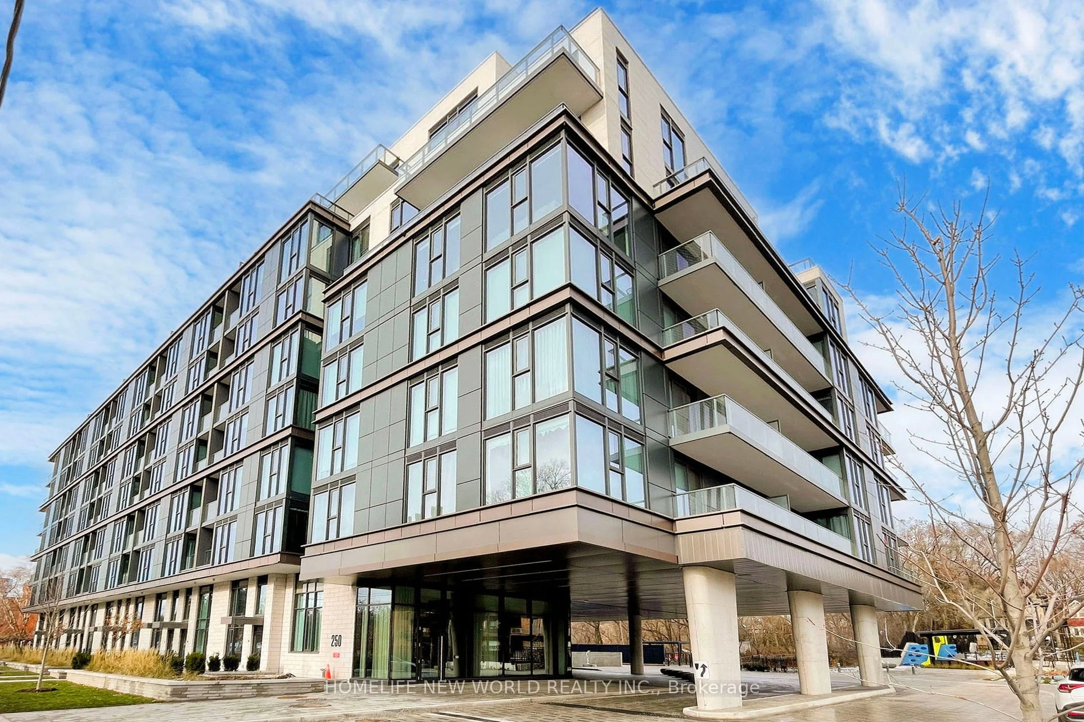 250 Lawrence Avenue 518, Toronto C04, On M5m 1b2