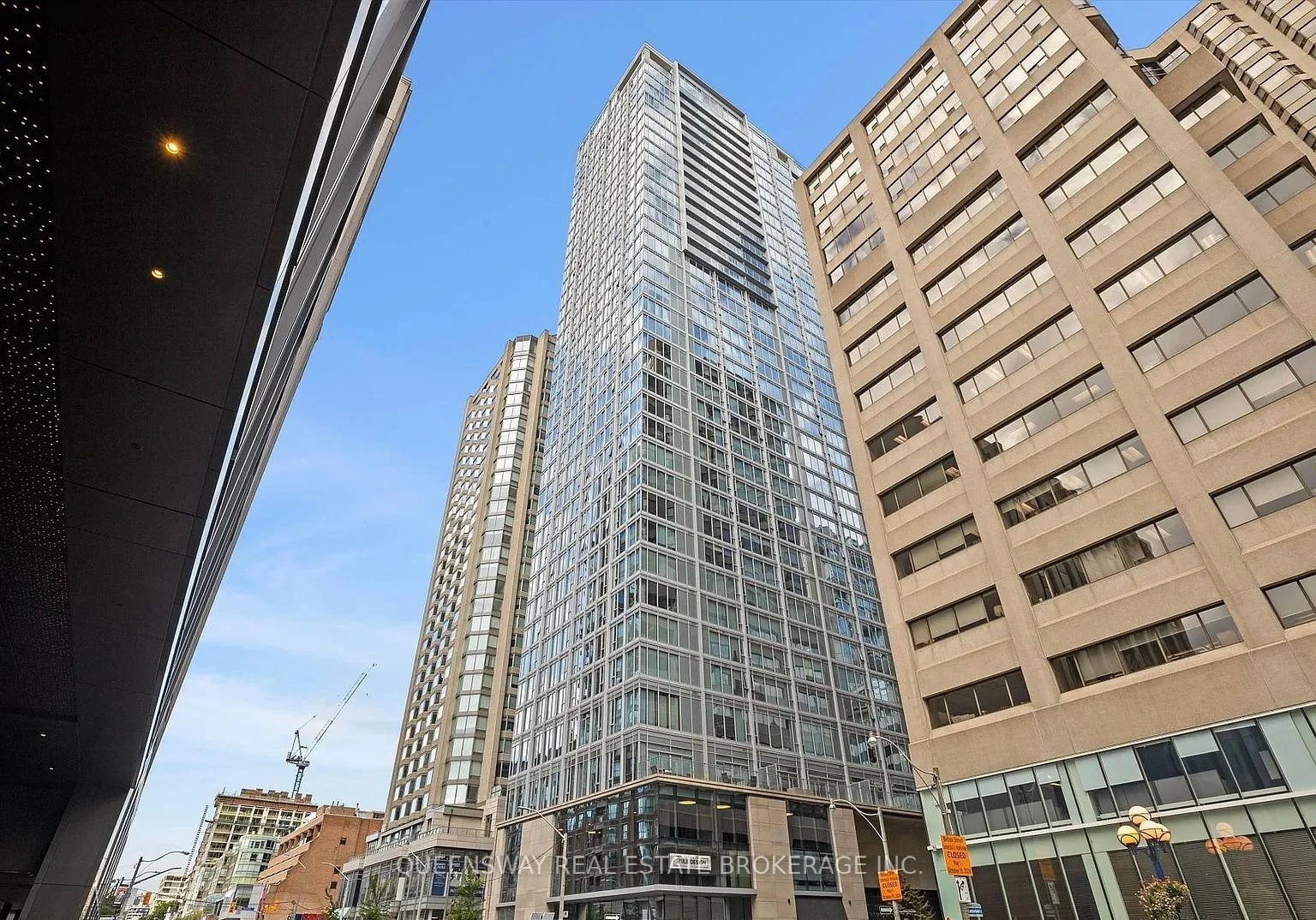 188 Cumberland Street 1804, Toronto C02, On M5r 0b6