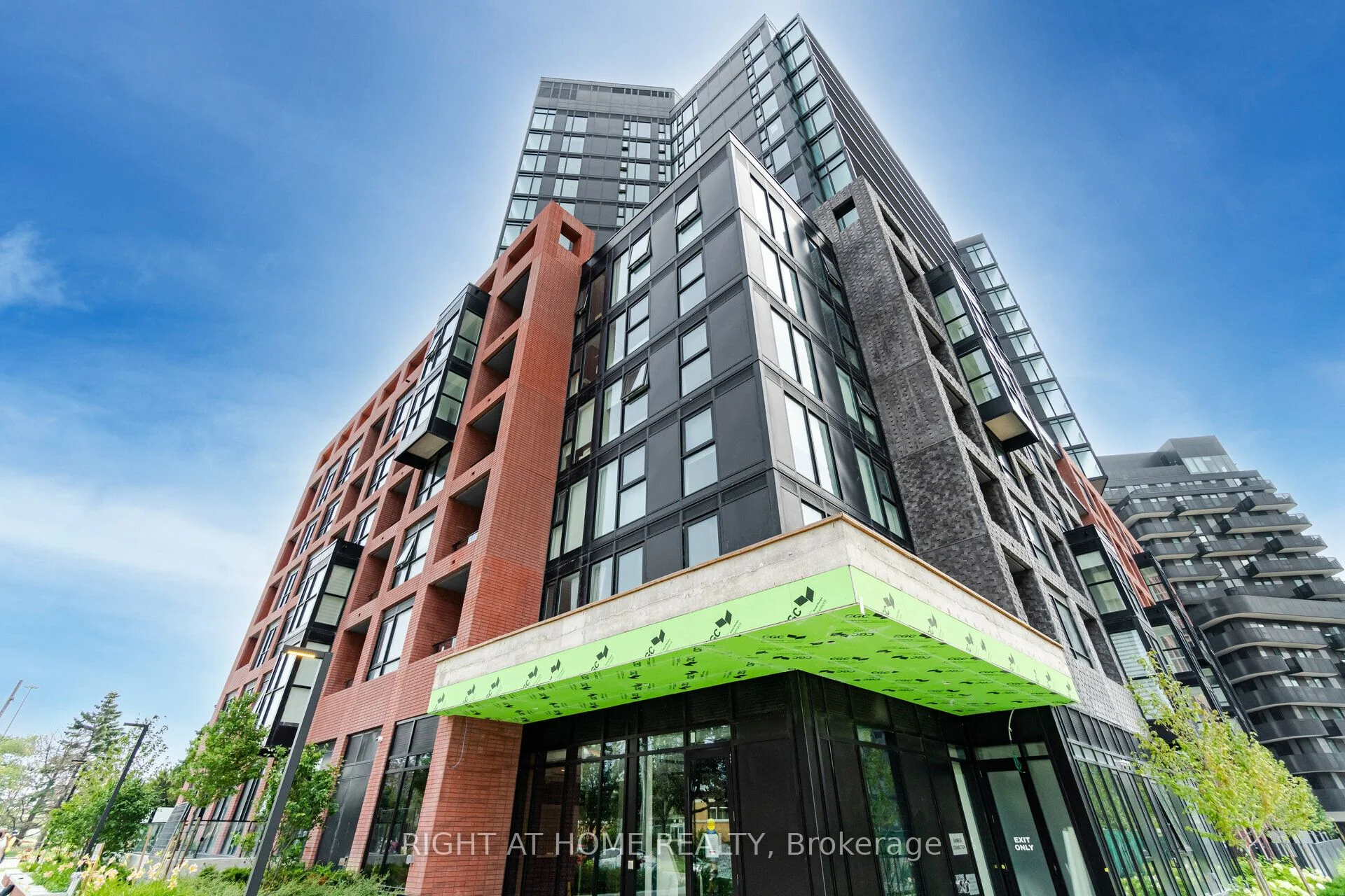 Condo Apartment in Toronto